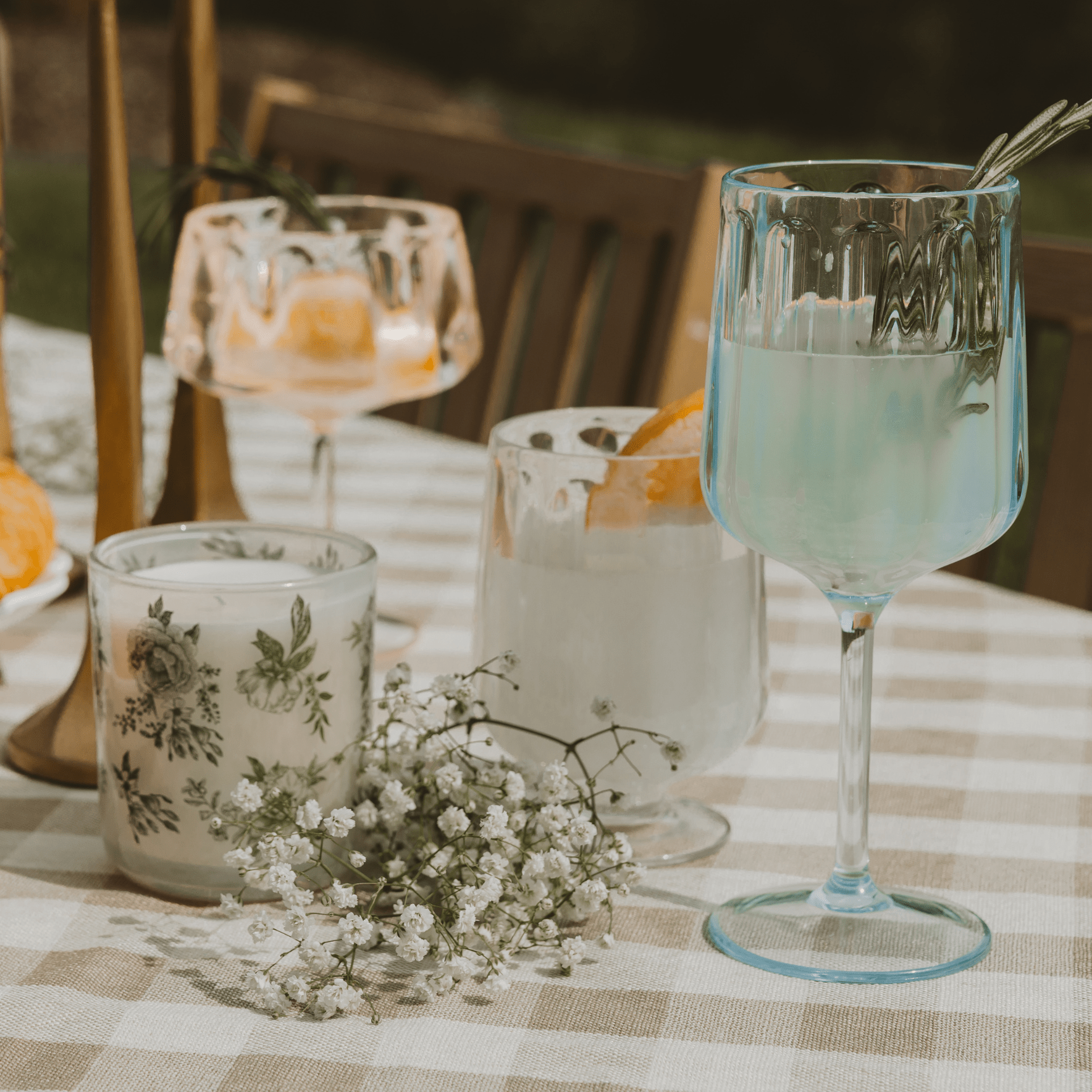 Outdoor Plastic Coupe Drinkware