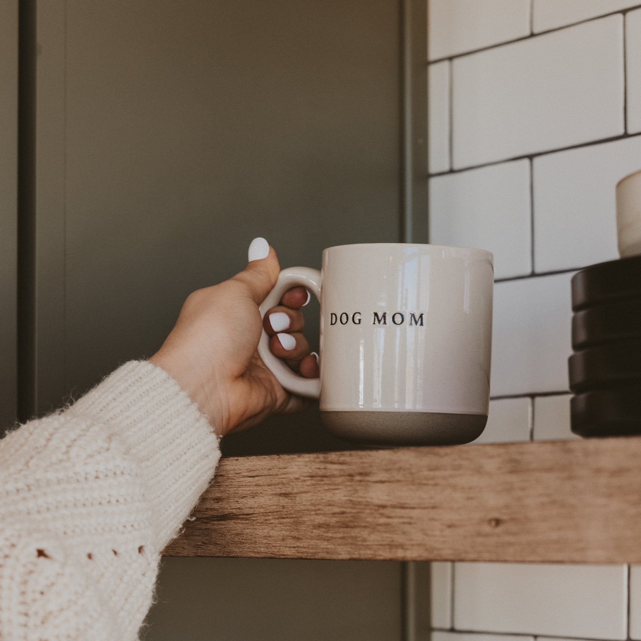 Dog Mom 14 oz Stoneware Coffee Mug