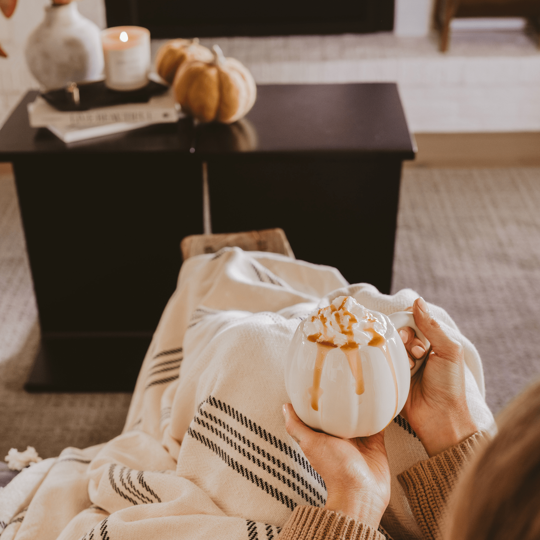 Cream Pumpkin 19 oz Figural Coffee Mug