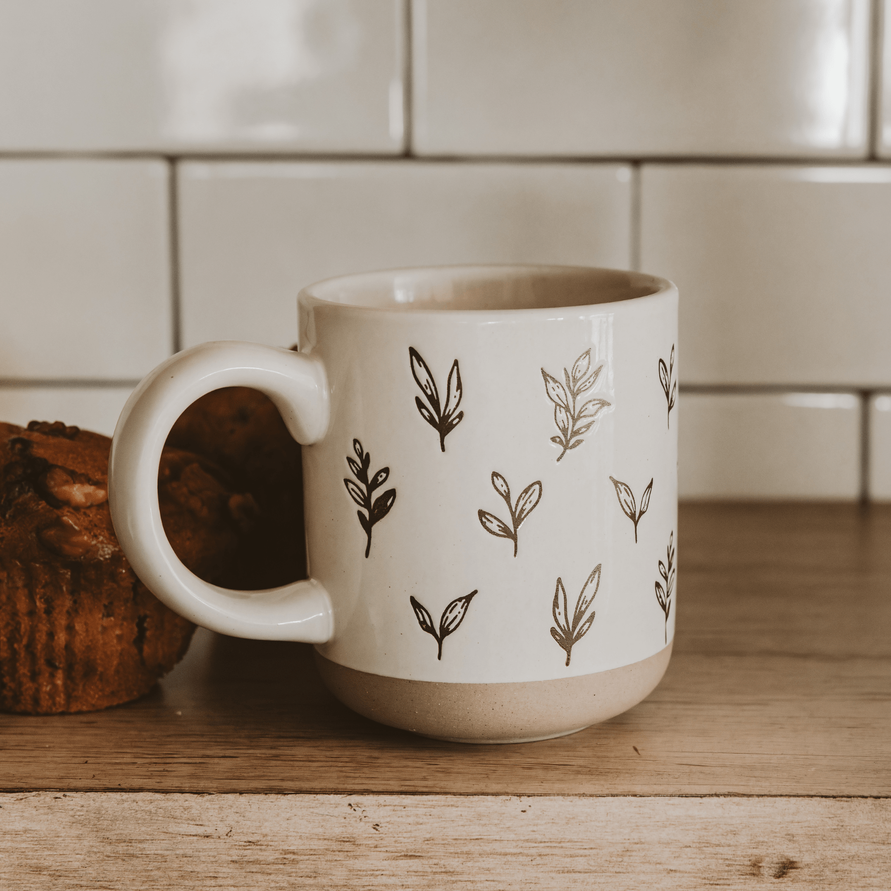 Brown Leaves 14 oz Stoneware Coffee Mug