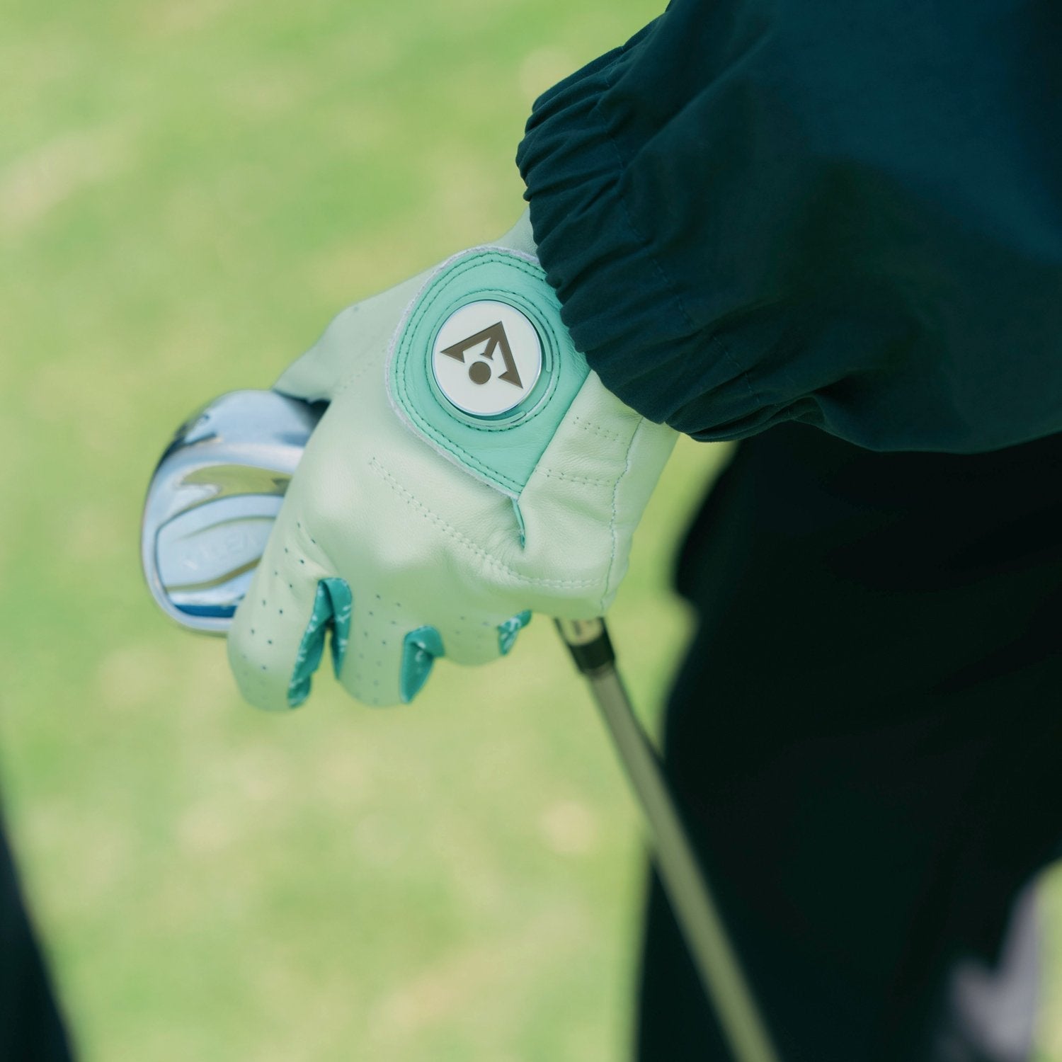 Seaport Serenity | Women's Green Golf Glove